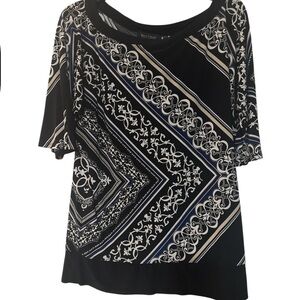 White House Black Market Black and White Graphic Tunic - Size M